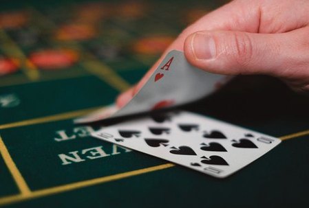 8xbet bị hack tài khoản